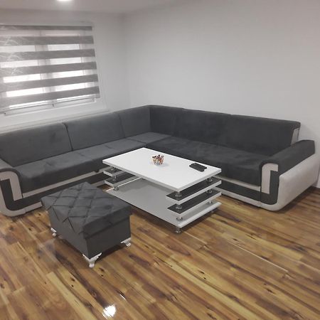 Apartman Micevic ฟอชา ภายนอก รูปภาพ