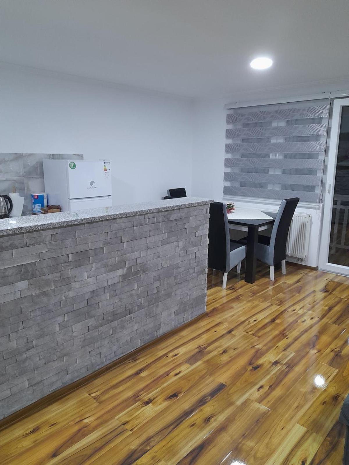Apartman Micevic ฟอชา ภายนอก รูปภาพ