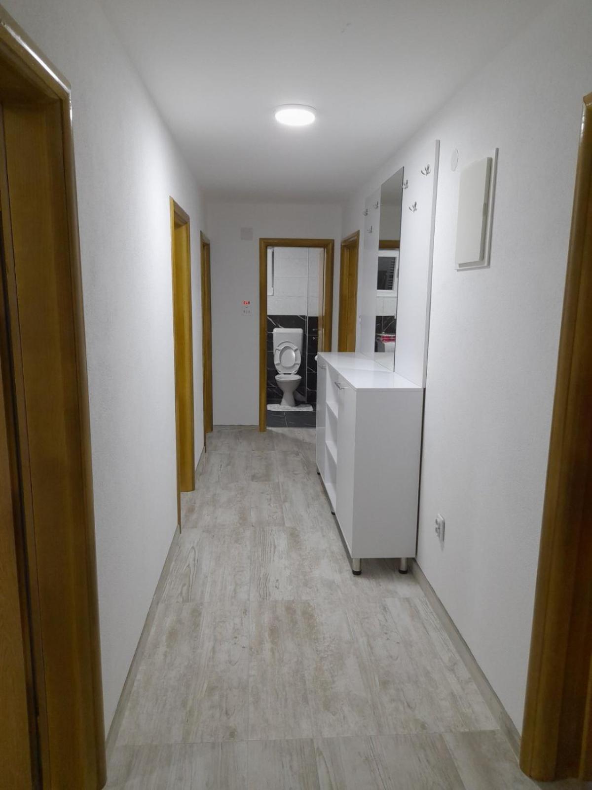 Apartman Micevic ฟอชา ภายนอก รูปภาพ